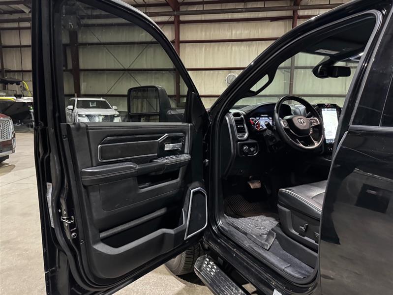 RAM 3500 Laramie Crew Cab LWB 4WD 2024