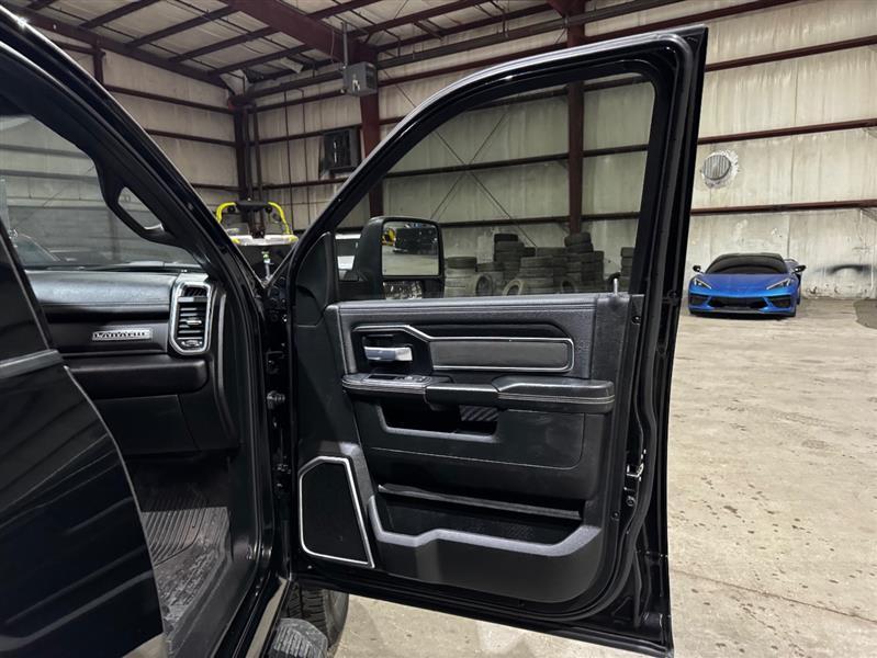 RAM 3500 Laramie Crew Cab LWB 4WD 2024