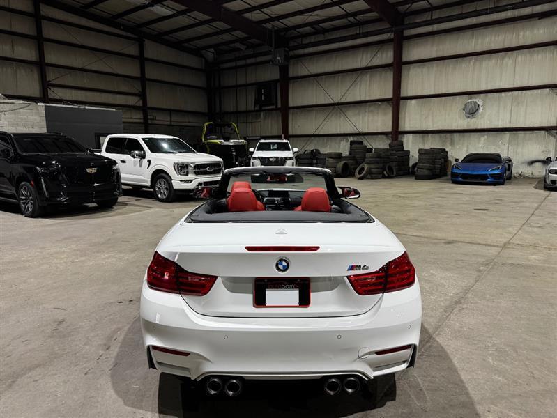 BMW M4 Convertible 2017