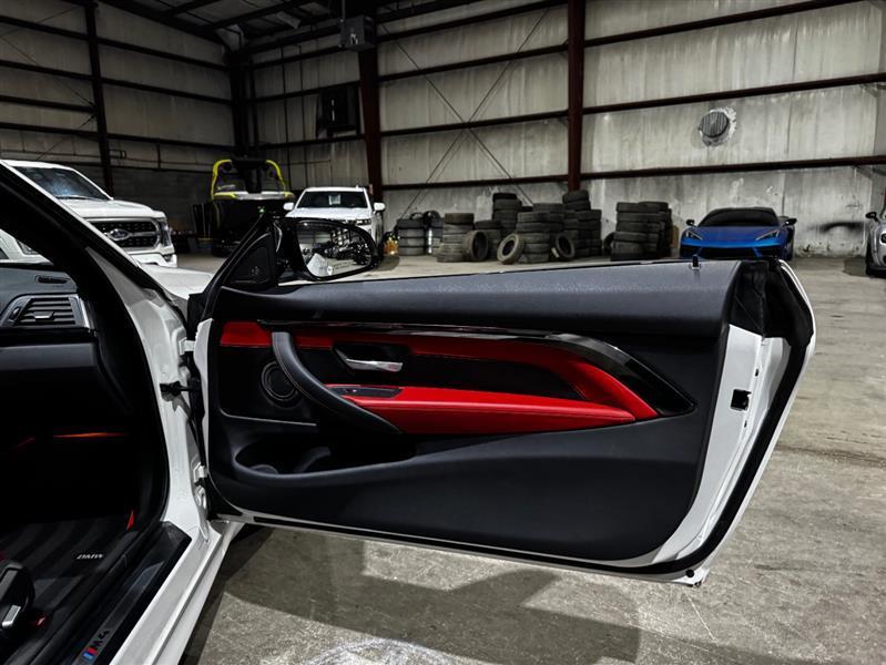 BMW M4 Convertible 2017