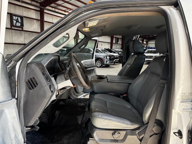 Ford F-350 SD XL Crew Cab Long Bed DRW 2WD 2016