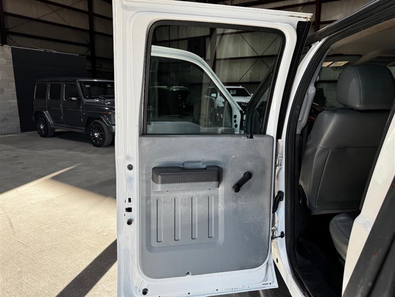 Ford F-350 SD XL Crew Cab Long Bed DRW 2WD 2016