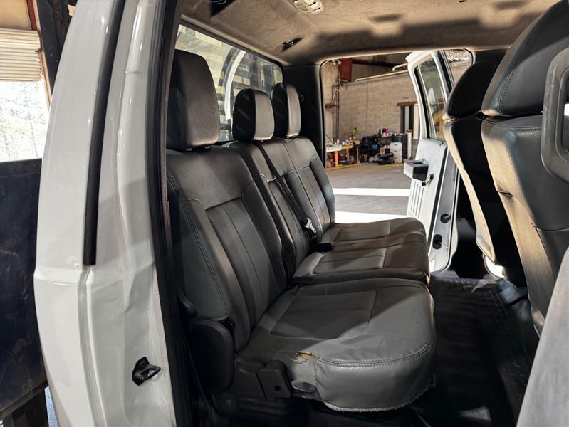 Ford F-350 SD XL Crew Cab Long Bed DRW 2WD 2016