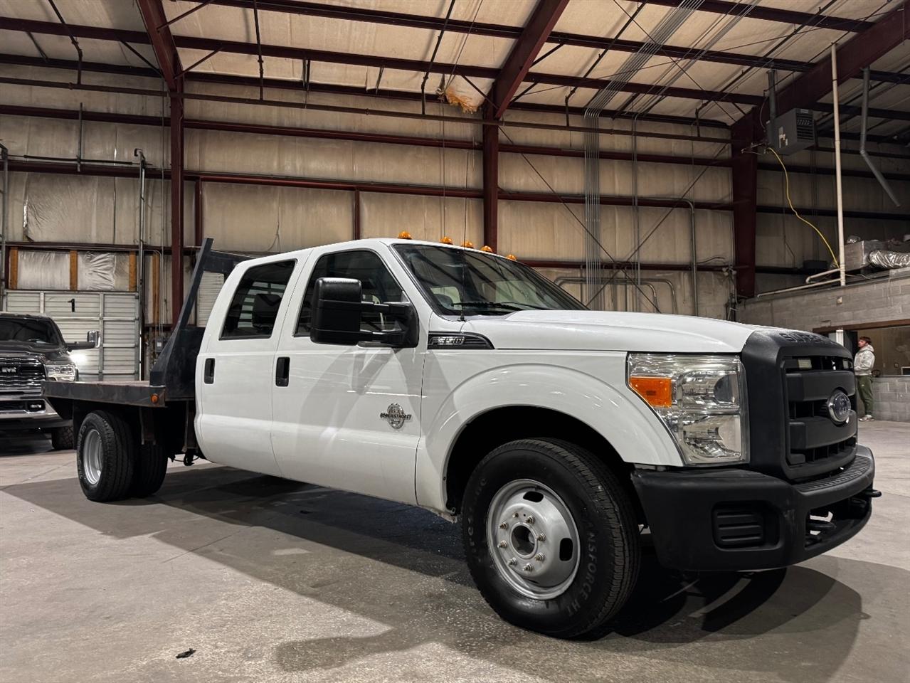2016 Ford F-350 SD 2WD Crew Cab 176" WB 60" CA XL