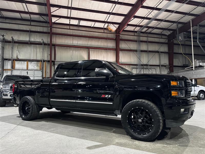 Chevrolet Silverado 1500 LTZ Crew Cab 4WD 2015