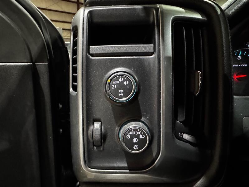 Chevrolet Silverado 1500 LTZ Crew Cab 4WD 2015