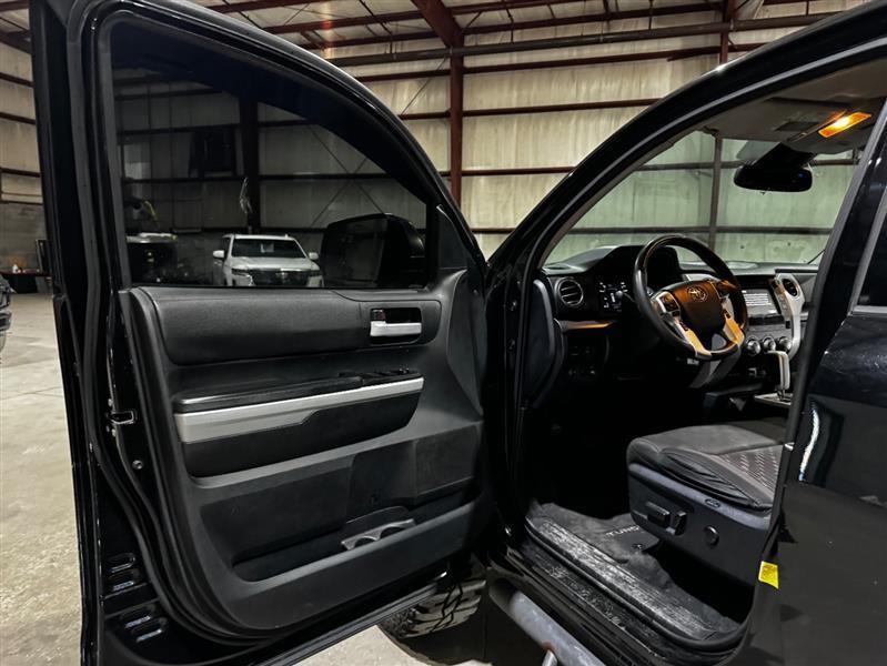 Toyota Tundra SR5 5.7L V8 CrewMax 2WD 2018