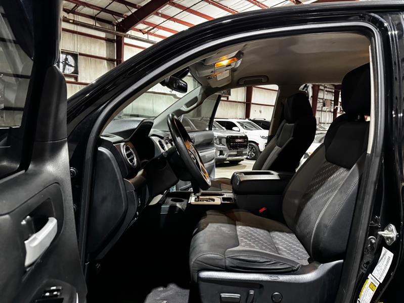 Toyota Tundra SR5 5.7L V8 CrewMax 2WD 2018