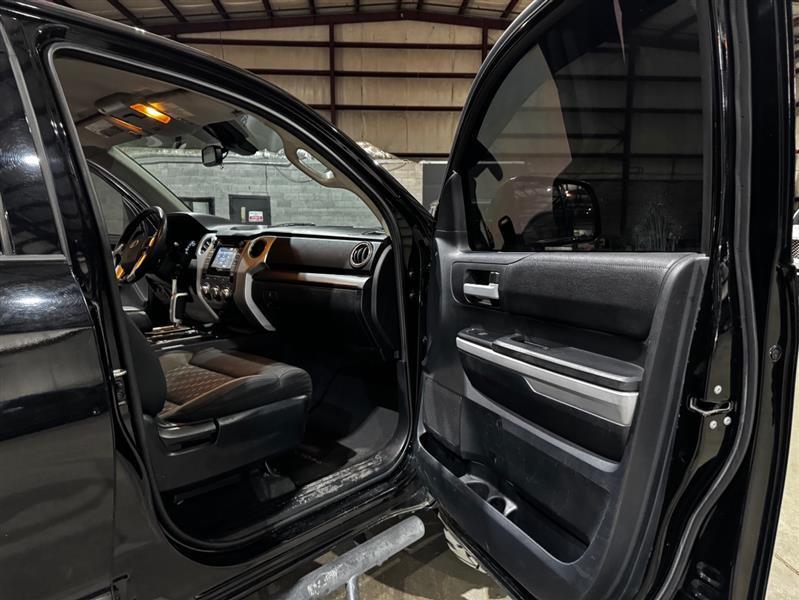 Toyota Tundra SR5 5.7L V8 CrewMax 2WD 2018