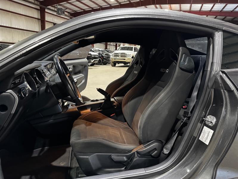 Ford Mustang GT Coupe 2015