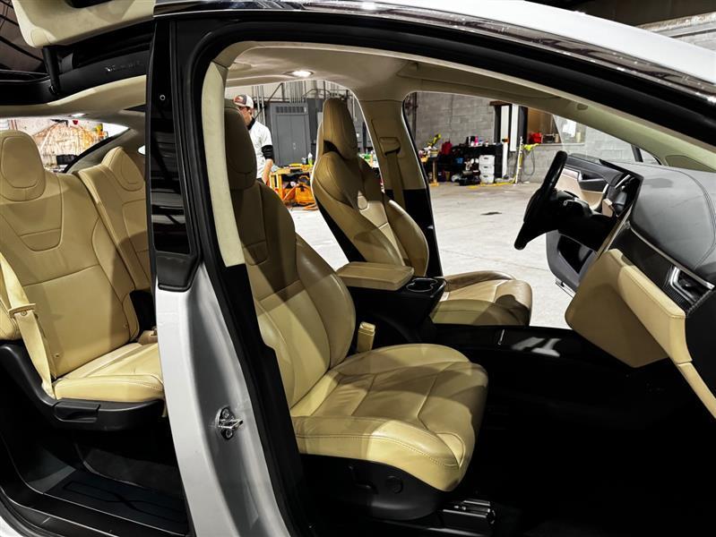 Tesla Model X P100D 2017