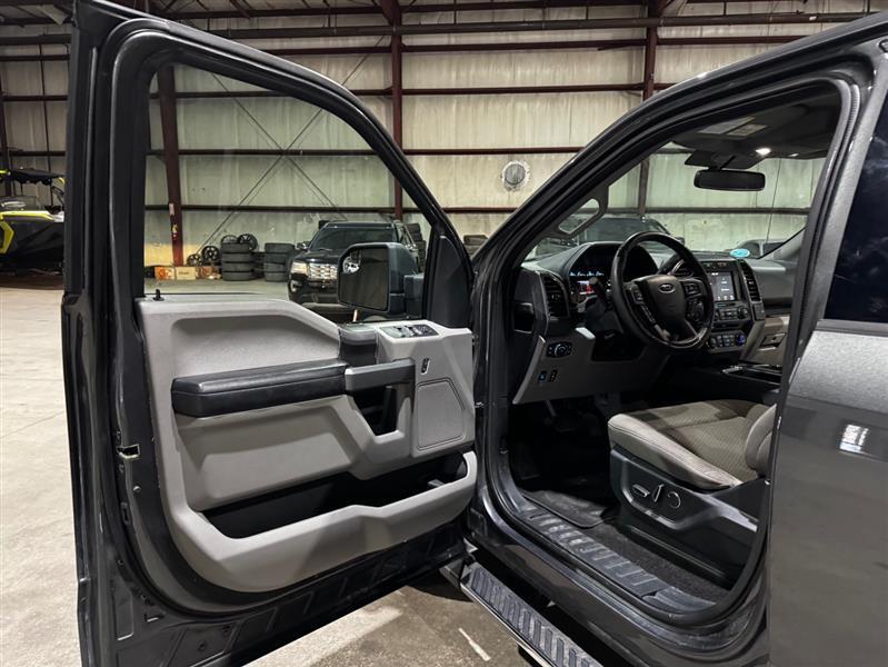 Ford F-150 XLT SuperCrew 5.5-ft. Bed 4WD 2018