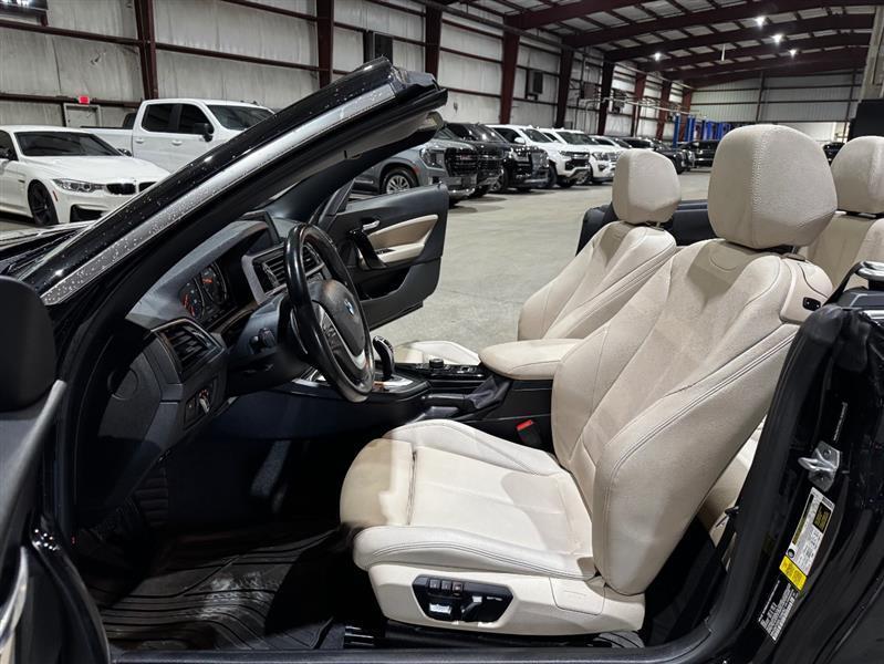 BMW 2-Series 230i Convertible 2020