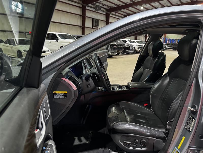 Hyundai Genesis 3.8L 2015