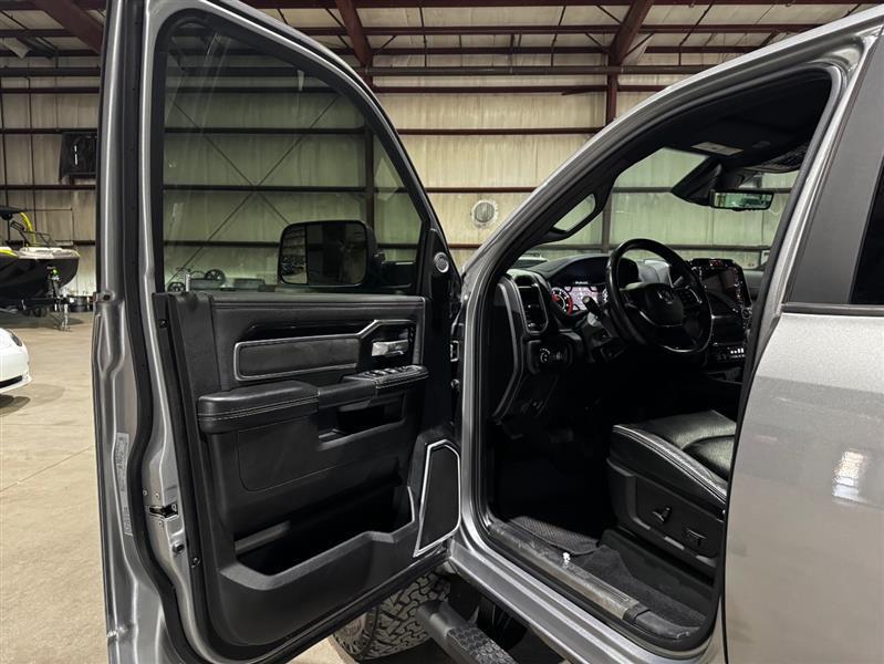 RAM 2500 Laramie Crew Cab SWB 4WD 2022