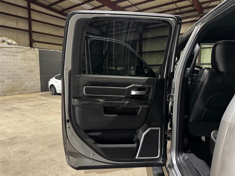 RAM 2500 Laramie Crew Cab SWB 4WD 2022