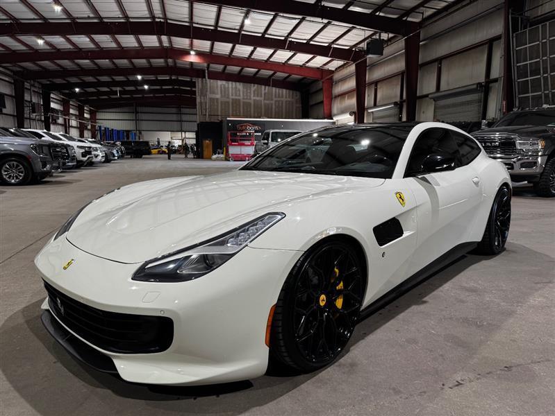 Ferrari GTC4Lusso T 2019