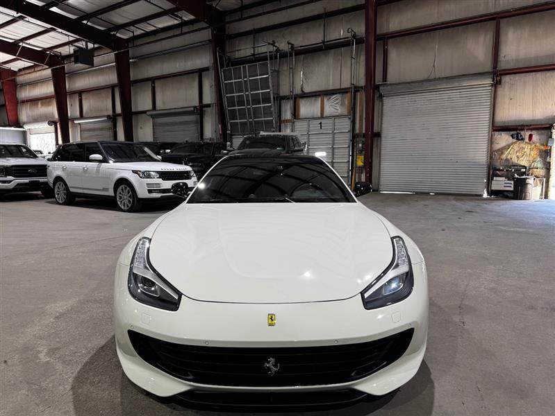 Ferrari GTC4Lusso T 2019