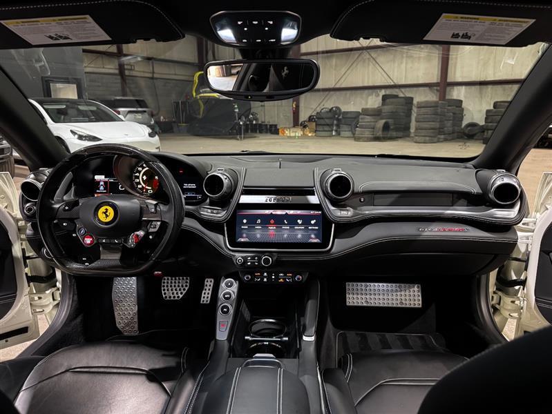 Ferrari GTC4Lusso T 2019
