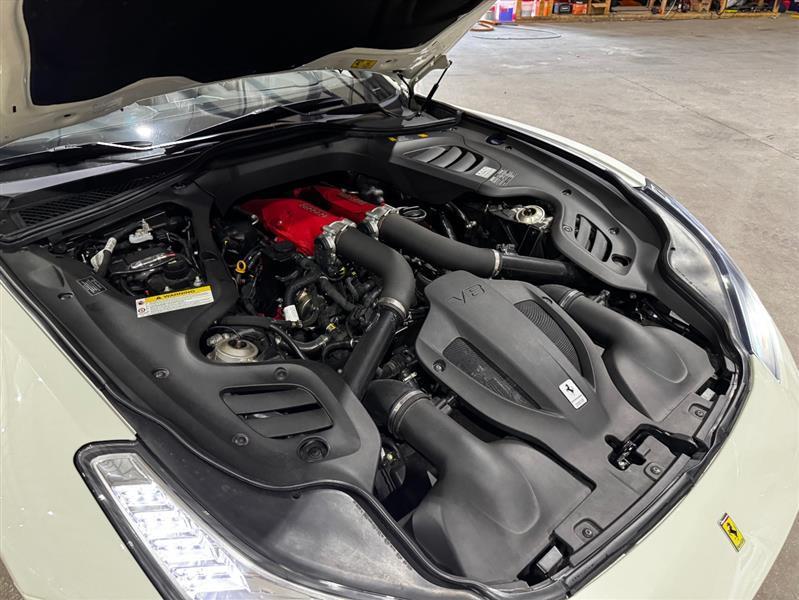 Ferrari GTC4Lusso T 2019