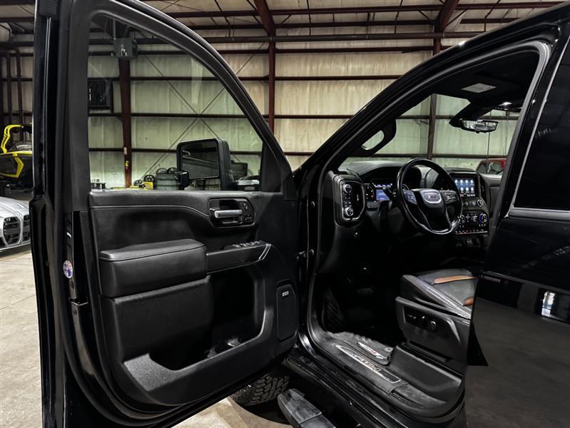 GMC Sierra 2500HD AT4 Crew Cab 4WD 2020
