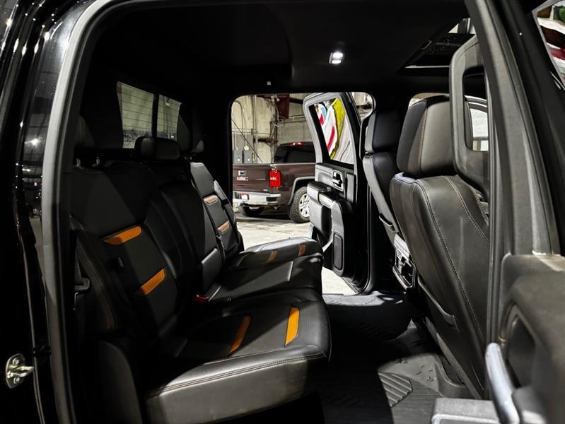 GMC Sierra 2500HD AT4 Crew Cab 4WD 2020