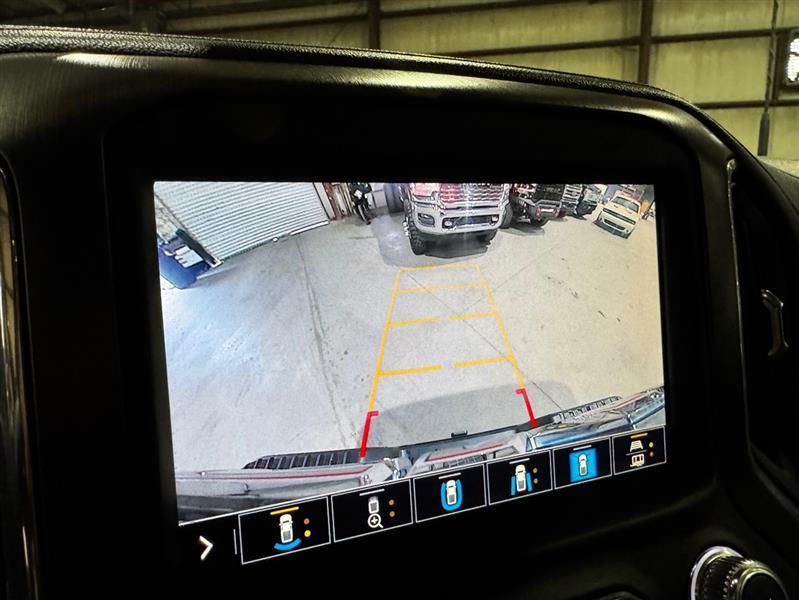 GMC Sierra 2500HD AT4 Crew Cab 4WD 2020