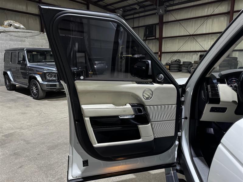 Land Rover Range Rover Supercharged 2015