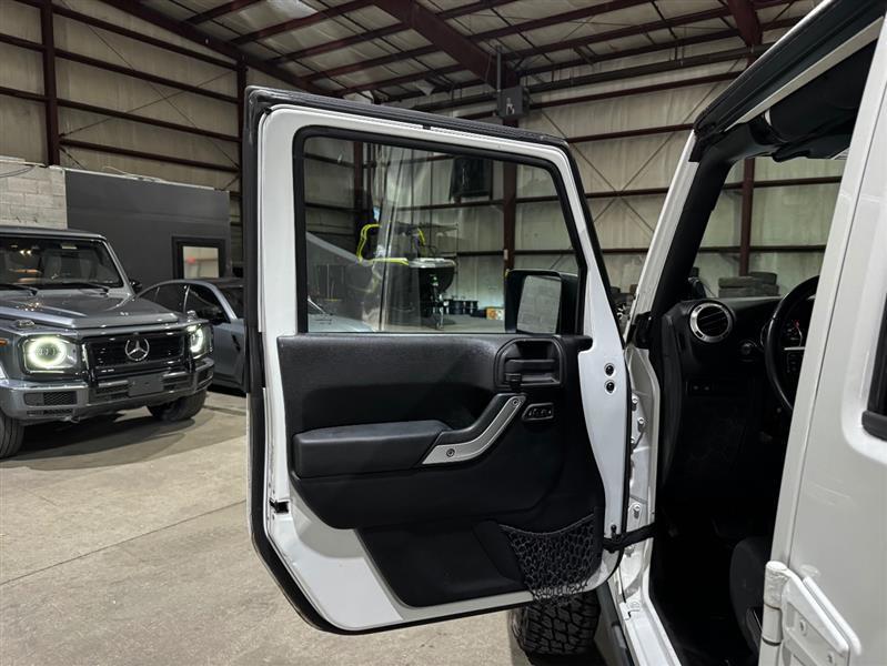 Jeep Wrangler Unlimited Rubicon 4WD 2012