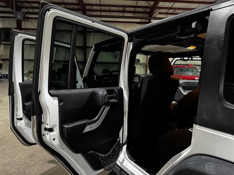 Jeep Wrangler Unlimited Rubicon 4WD 2012