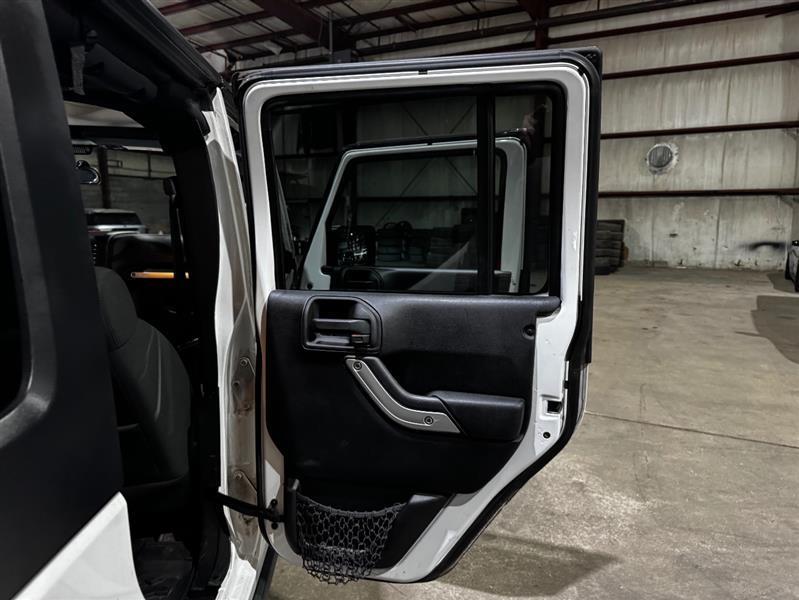 Jeep Wrangler Unlimited Rubicon 4WD 2012