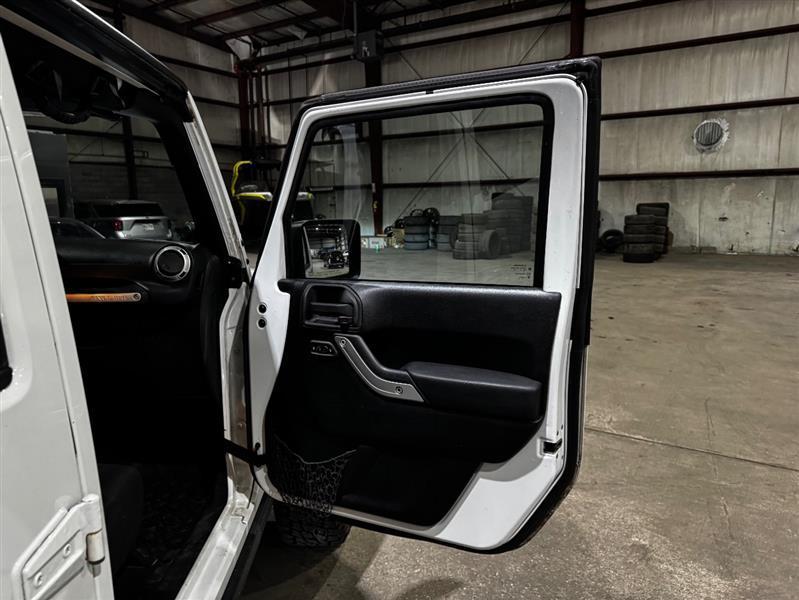 Jeep Wrangler Unlimited Rubicon 4WD 2012