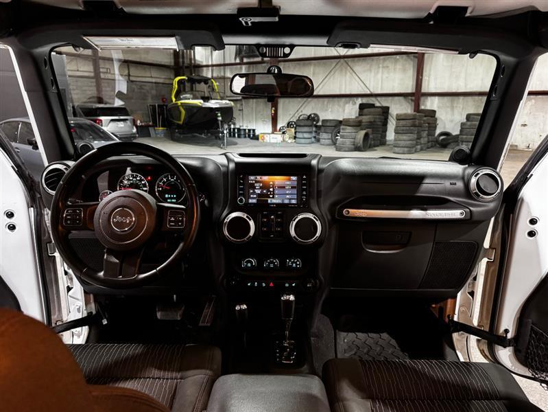 Jeep Wrangler Unlimited Rubicon 4WD 2012