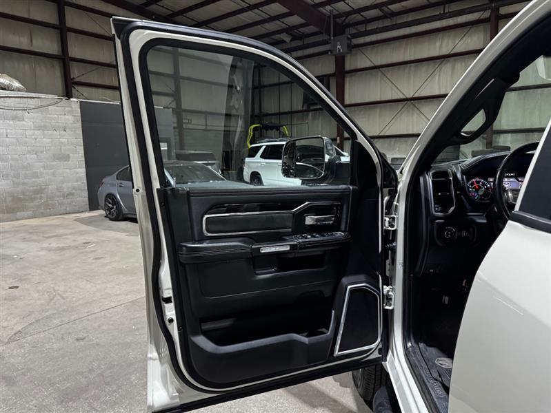 RAM 3500 Laramie Crew Cab LWB 2WD DRW 2019