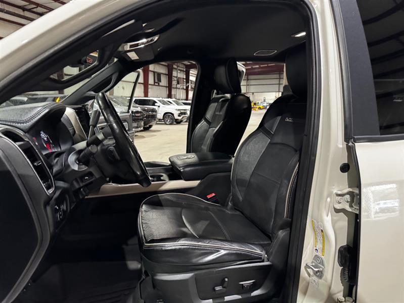 RAM 3500 Laramie Crew Cab LWB 2WD DRW 2019