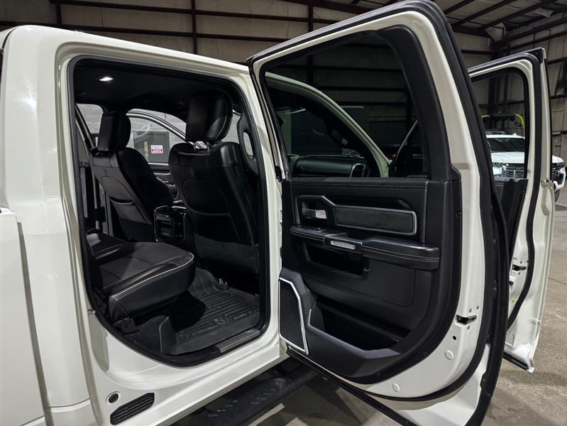 RAM 3500 Laramie Crew Cab LWB 2WD DRW 2019