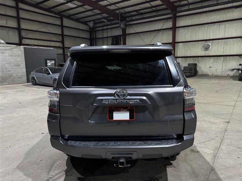 Toyota 4Runner SR5 2WD 2015