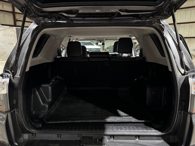 Toyota 4Runner SR5 2WD 2015