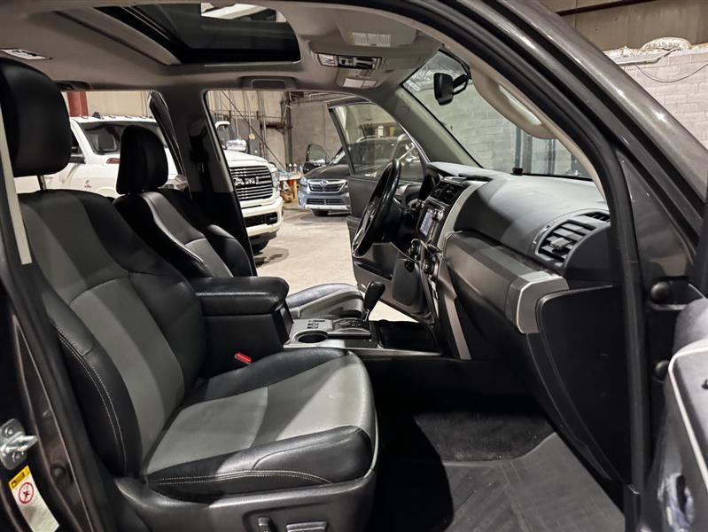 Toyota 4Runner SR5 2WD 2015