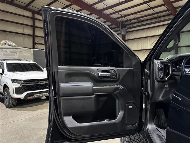 GMC Sierra 3500HD AT4 Crew Cab 4WD 2023