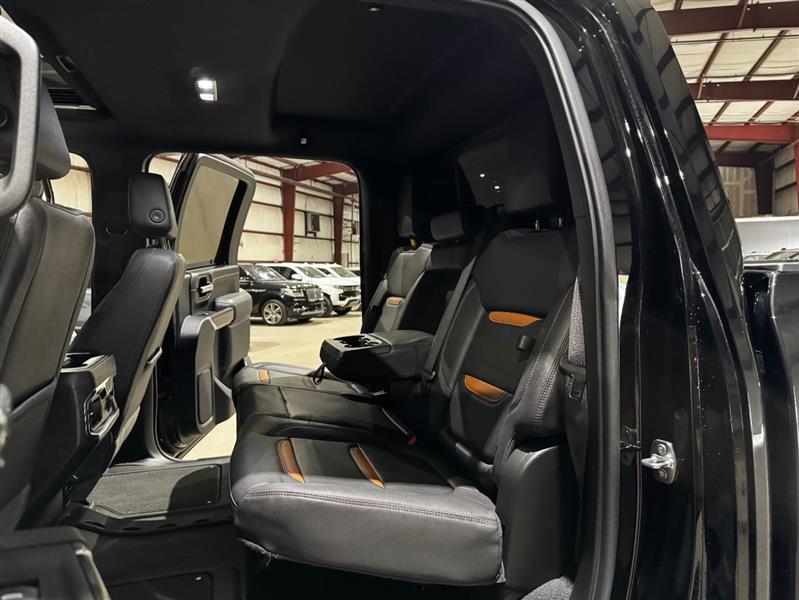 GMC Sierra 3500HD AT4 Crew Cab 4WD 2023
