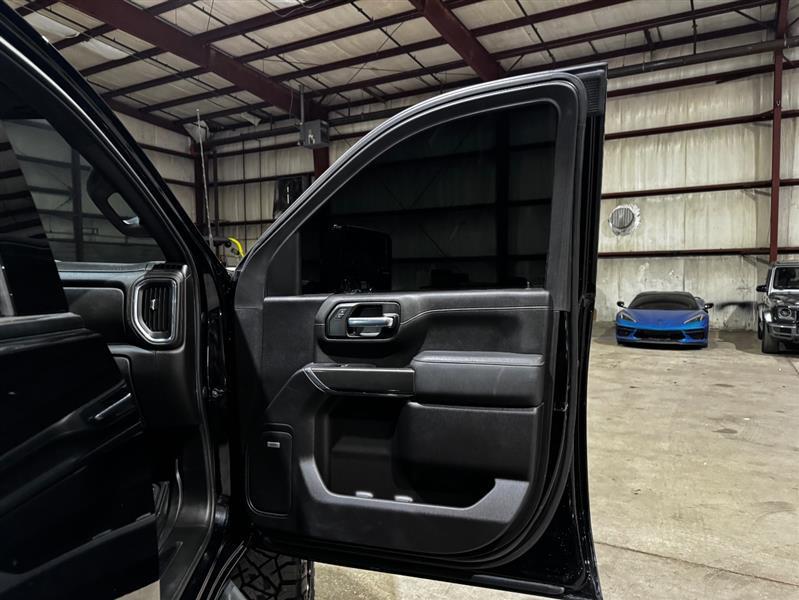 GMC Sierra 3500HD AT4 Crew Cab 4WD 2023