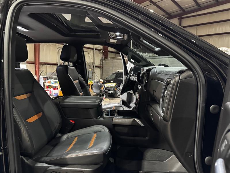 GMC Sierra 3500HD AT4 Crew Cab 4WD 2023