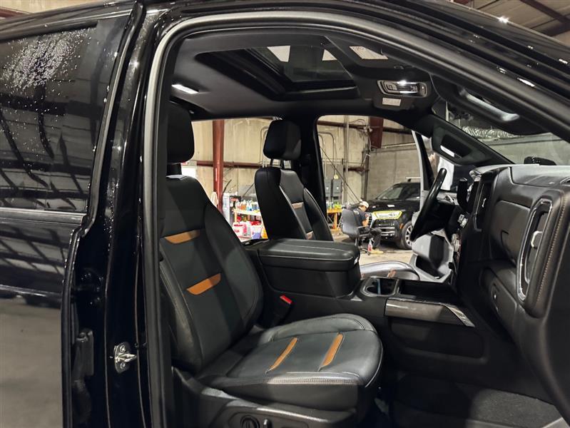 GMC Sierra 3500HD AT4 Crew Cab 4WD 2023