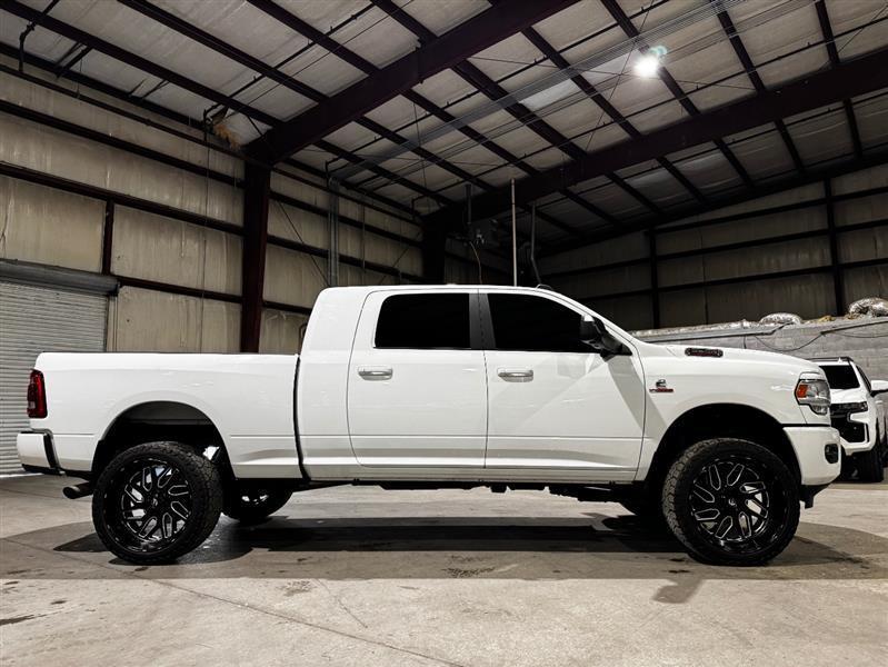 RAM 2500 SLT Mega Cab 4WD 2019