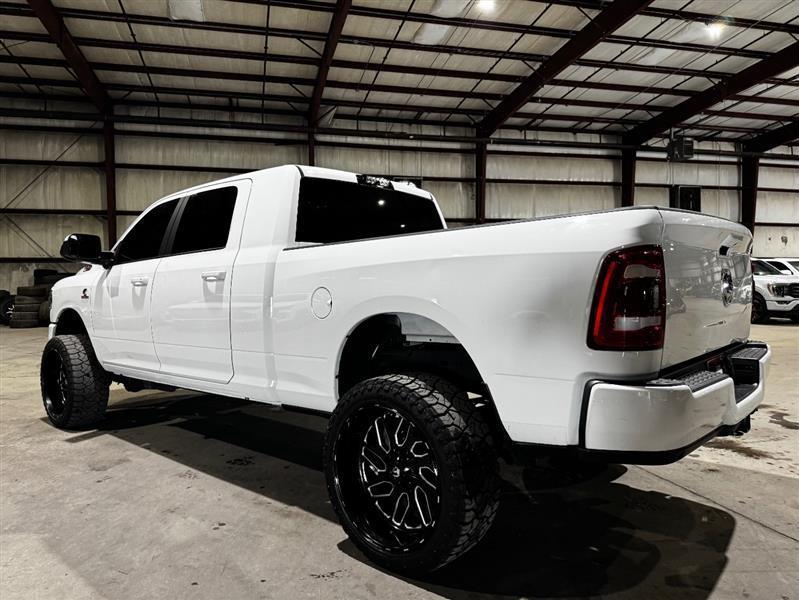 RAM 2500 SLT Mega Cab 4WD 2019