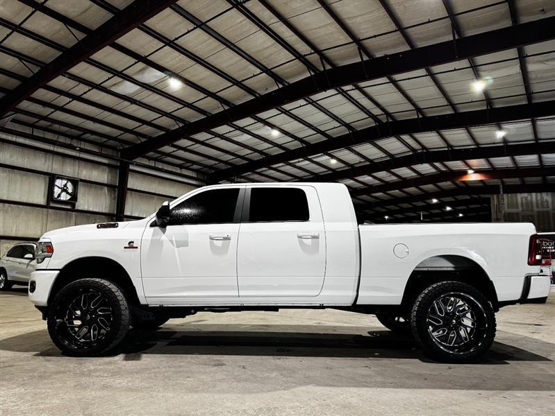 RAM 2500 SLT Mega Cab 4WD 2019