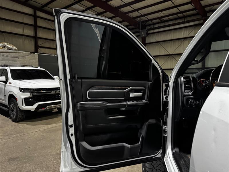 RAM 2500 SLT Mega Cab 4WD 2019