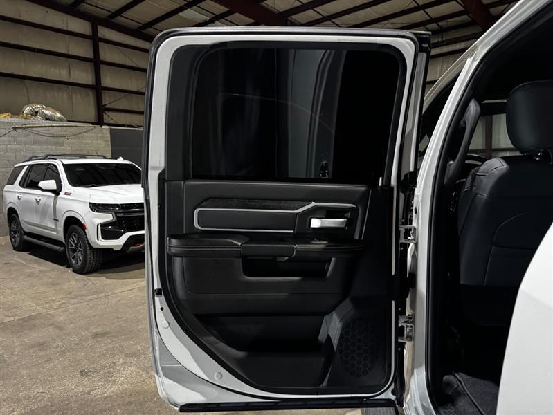 RAM 2500 SLT Mega Cab 4WD 2019