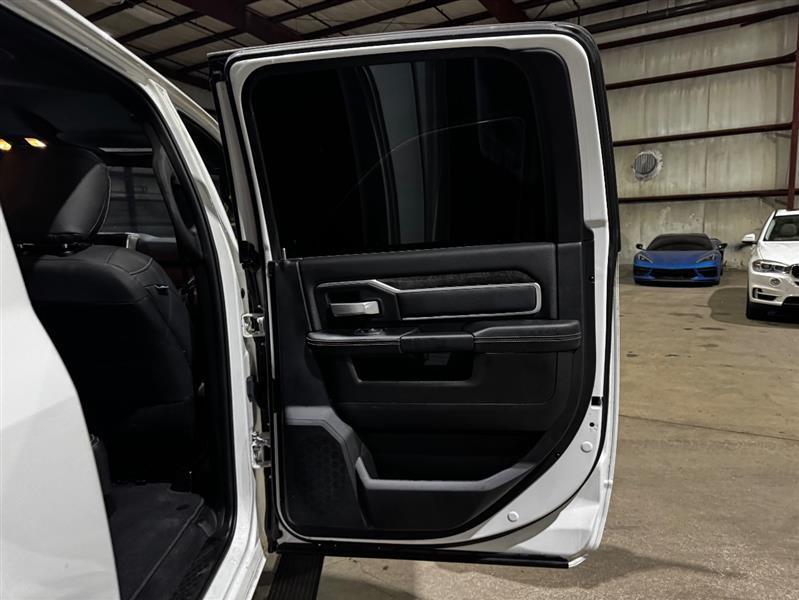 RAM 2500 SLT Mega Cab 4WD 2019